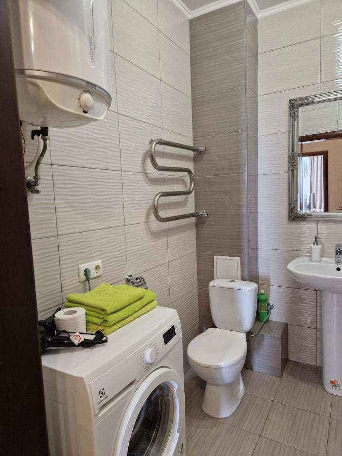 Видовые Апартаменты Kiev Exterior foto